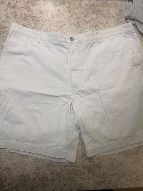 Men's Flat Front Cotton Shorts in Light Gray